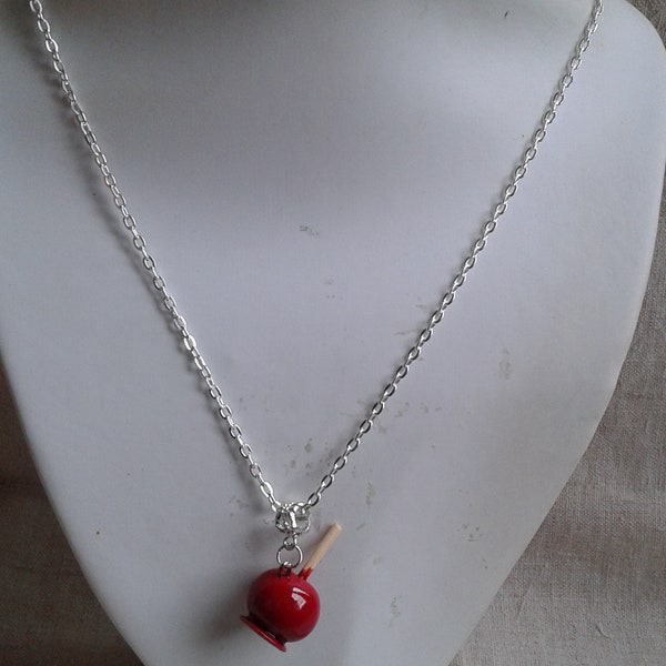 collier "pomme d'amour"