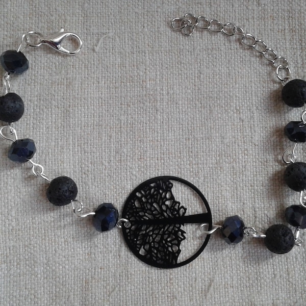 bracelet "arbre de vie et perles de lave noires"