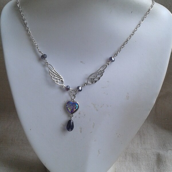 collier "ailes et coeur violet"