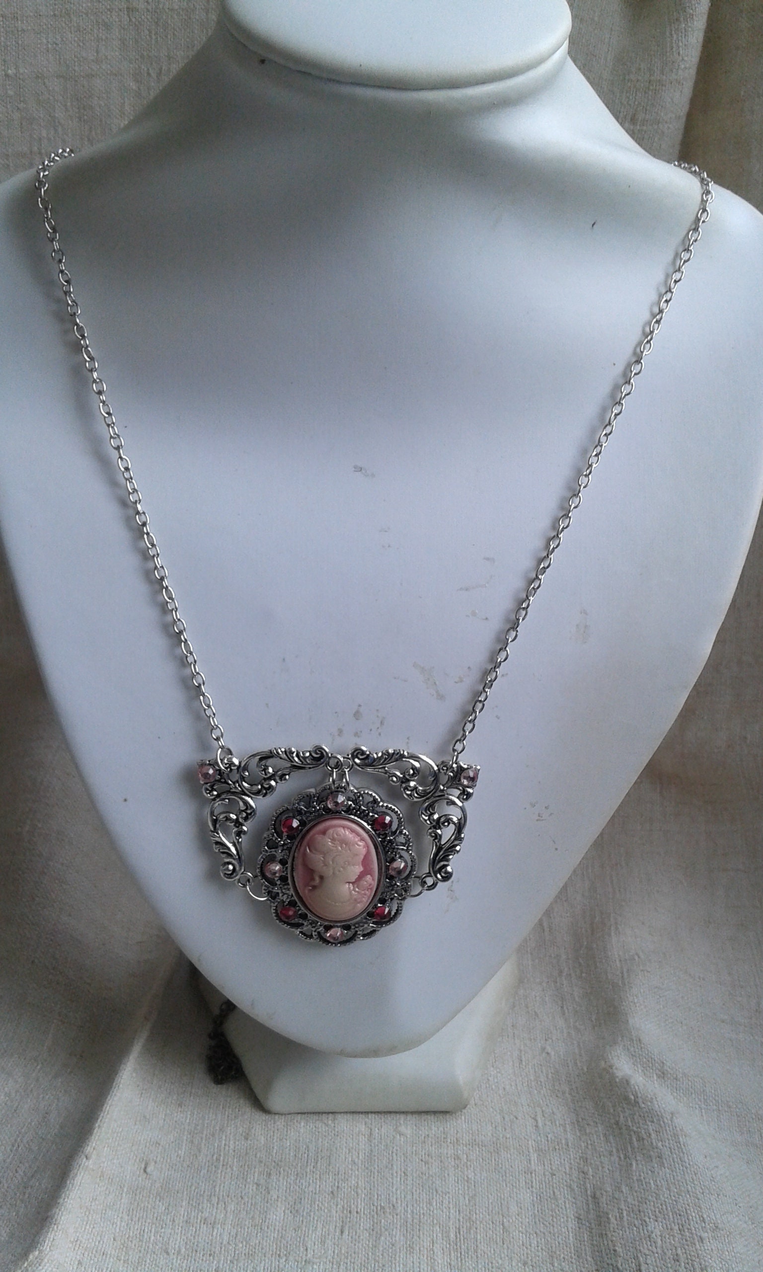 Pendentif camée en or antique - France