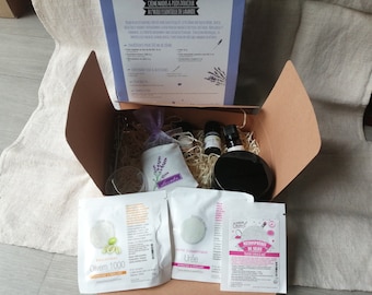 box "kit to make your own hand and foot cream with lavender"