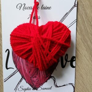 carte "noces de laine" avec un coeur en laine, 4 modèles au choix, personnalisable image 3
