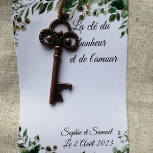 cadeau invité "lot de 10 clés- décapsuleur et sa carte, personnalisable, 11 modèles au choix
