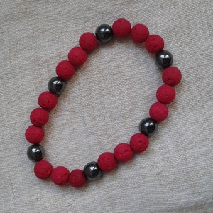 Armband "Lavaperle Perlen und Hämatiten"