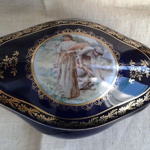 bonbonnière en porcelaine Jlmenau