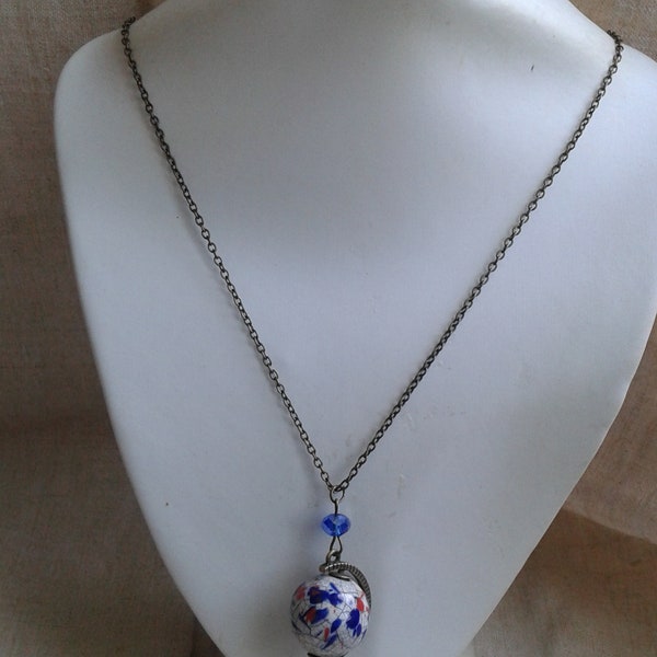 collier "globe terrestre"