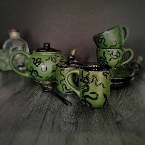Set serpente verde, set da tè gotico, set strega opaca, teiera macabra, estetica magica, tè pomeridiano, serpente oscuro unico, regalo di Natale Cottage Core