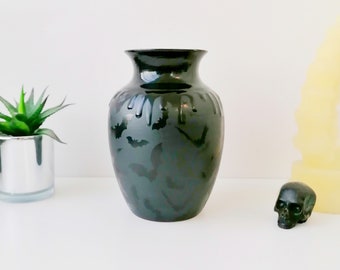 Gothic Bat Vase, Matte Black, Goth Bats Flowers, Macabre Alternative Flower, Emo Curved Vases, Black Ceramic, Decorative Ceramics, Weird