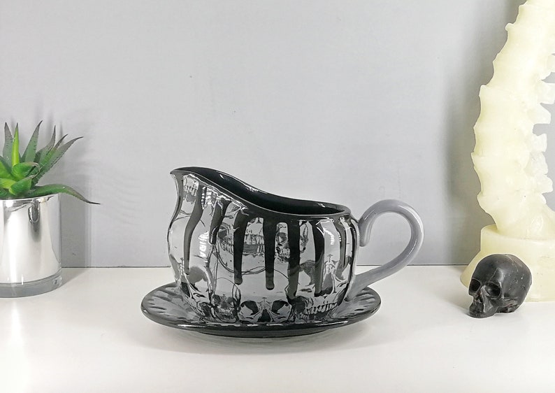 Skull Gravy Boat, Skulls Custard Jug, Large Creamer Dish, Grey Goth Kitchenware, Emo Dinner Service, Punk Table Decoration, Gothic Homeware image 1