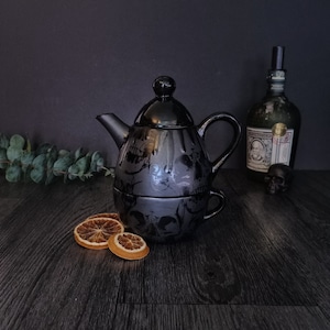 Matte Black Skull, Individual Tea Pot, Goth Unique Teapot, Black Caldron, Tea-Pot Skulls, Kettle Lover, Xmas Present Gift, Gothic Cauldron