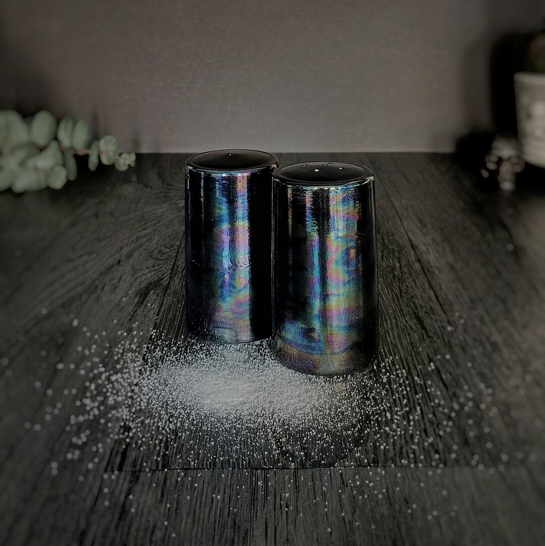 Lustre Salt Shaker, Pearlescent Pepper, Mother Pearl Shakers, Kitchen Pot, Weird Wonderful