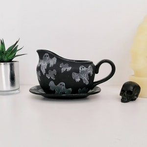 Ghost Gravy Boat, Matt Black, Large Gravy Dish, Kitchenware and Homeware, Dinner service, Table Decoration, Custard and Cream, Spooky