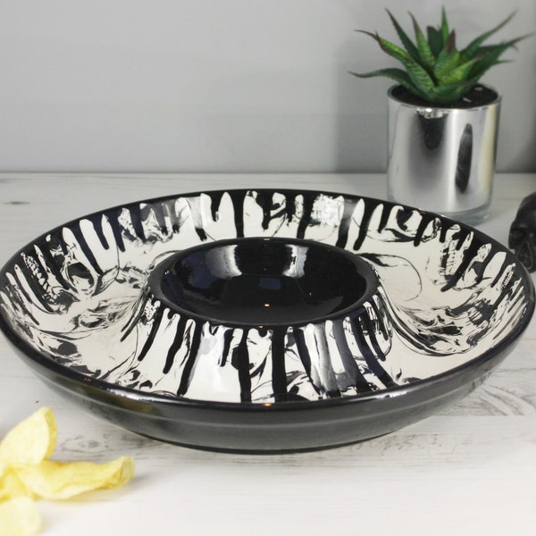 Chip Dip Platter, Gothic Skull Design, Party Serving Dish, Table Centrepiece, Goth Skulls, Weird and Wonderful, Ceramic Xmas gift, Christmas