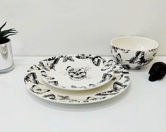 Skull Butterfly Dinnerset, Gothic Lunch Dinner, Alternative Coupe Plate, Black Bowl, Macabre Emo Ceramic, Unique Gift Set, Weird Wonderful