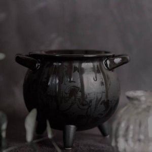 Witches Skull Cauldron, Matte Black Skulls, Witch Breakfast Brew, Gothic Bowl, Halloween Cauldrons, Dark Goth Design, Wierd And Wonderful