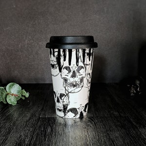 Skull Travel Mug, Tall Ceramic Cup, Silicone Lid, Skulls Travelling Drink, Car Train Mugs, Coffee Tea Lover, Hot Drinks, Weird and Wonderful