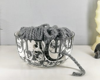 Skull Yarn Bowl, Macabre Wool Bowls, Gothic Knitting, Black White Goth, Crochet Skulls, Weird Wonderful, Alternative Sewing, Emo Punk Rock