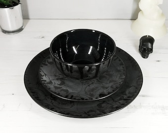 Matte Black, Skull Dinner Set, Gothic Lunch, Alternative Coupe Plate, Black Bowl, Hand Painted Ceramic, Gift Present, Weird And Wonderful