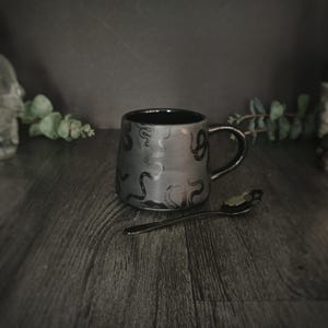 Snakes Stumpy Mug, Snake Goth Mugs, Black Gothic Cup, Matte Tea Coffee, Christmas Xmas Gift, Unique Ceramic Cups, Macabre Dark Serpent, Punk