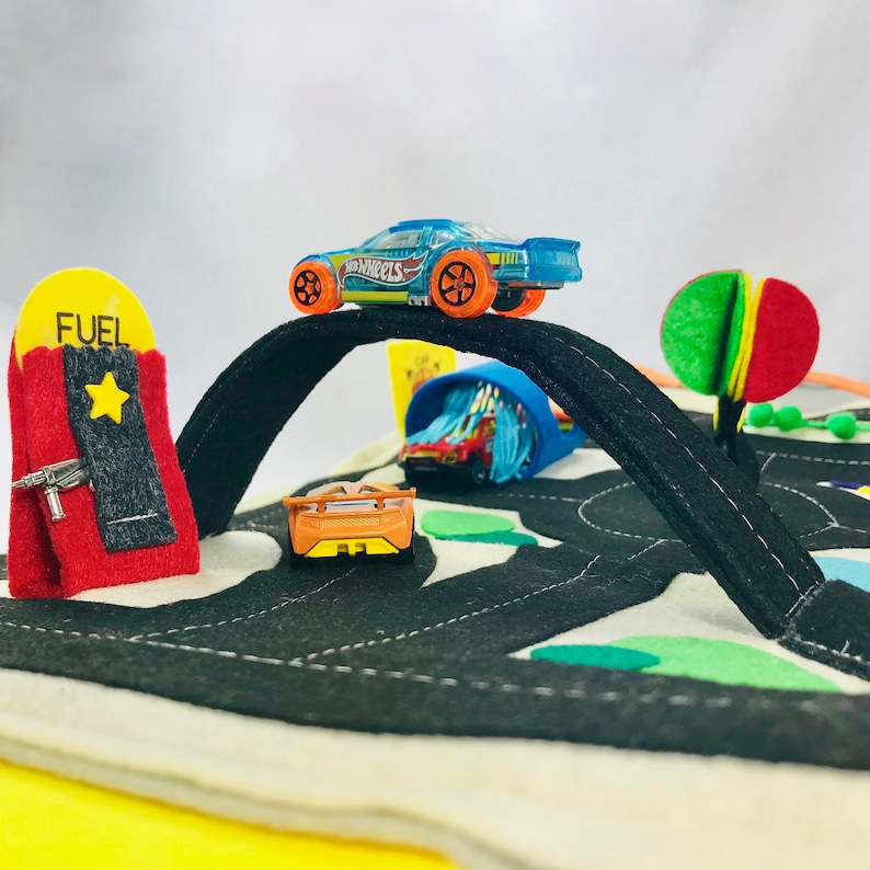 DIY Felt Roads and Travel Tote for Hotwheels Cars Sewing Kit /& Pattern for the TinyFeats Toy Car Playscape