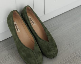 Ballerine in pelle scamosciata - Scarpe comode da donna, regalo fatto a mano per lei, ballerine in pelle scamosciata Earthing, scarpe a piedi nudi color cachi, scarpe in pelle scamosciata verde