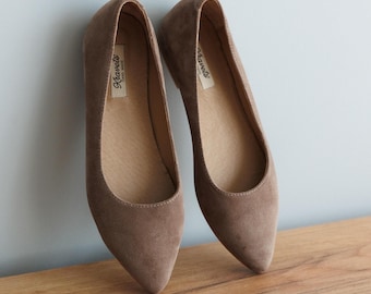 Handmade Comfortable Leather Flats for Women, Suede Pointed or Square Toe Ballet Shoes, Soft Office Barefoot Style in Beige