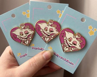 ハズビン ホテル - Vox & Valentino エナメル ピンバッジ - Etsy 日本