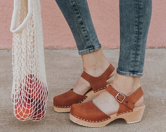 Swedish Clogs Low Wood Brown Oiled Nubuck Leather by Lotta from Stockholm / Wooden Clogs / Low Heel / Mary Jane Shoes / lottafromstockholm