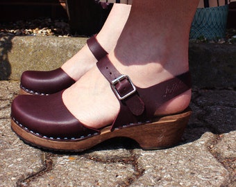 Swedish Clogs Low Wood Aubergine Leather by Lotta from Stockholm / Wooden Clogs / Sandals / Low Heel / Mary Jane Shoes / lottafromstockholm