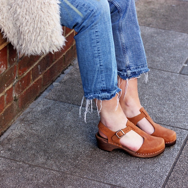 Swedish Clogs Low Wood TBar Brown Oiled Nubuck  Leather by Lotta from Stockholm / Wooden Clogs / Sandals / Mary Jane / lottafromstockholm