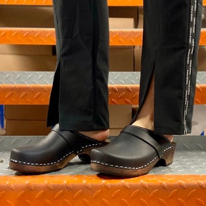 Swedish Clogs Classic Black Leather by Lotta from Stockholm / Wooden Clogs / Handmade / Mules / Low Heel / Sweden / lottafromstockholm