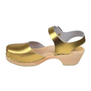 Swedish Clogs Low Wood Gold in PU Leather by Lotta from Stockholm / Wooden Clogs / Low Heel / Mary Jane Shoes / Made in Sweden image 7