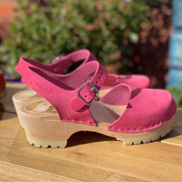 Swedish Clogs in Pink Oiled Nubuck Leather Low Wood Tractor Lotta from Stockholm / Wooden Clogs / Low Heel / lottafromstockholm