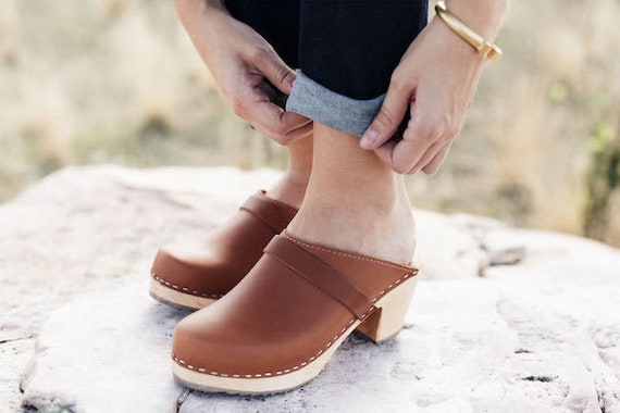 tan clogs heel