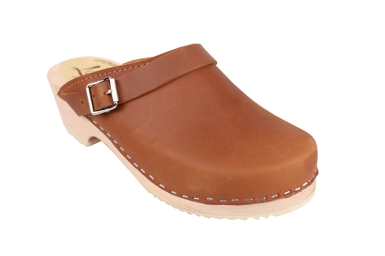 oiled nubuck leather tobacco brown
