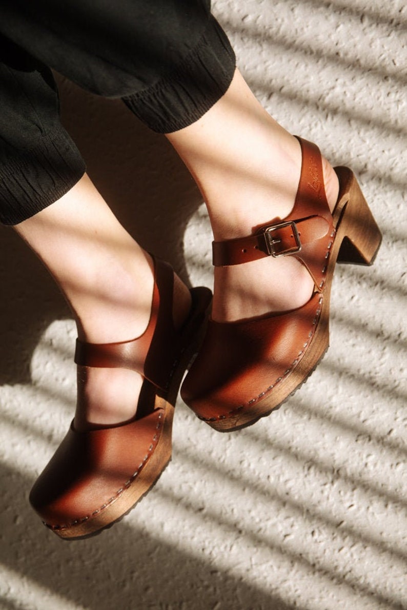 Swedish Clogs Highwood Cinnamon Leather by Lotta from Stockholm / Wooden Clogs / High Heel Mary Jane / Sweden / lottafromstockholm image 4