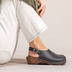 Swedish Clogs Low Slingback Black Leather by Lotta from Stockholm / Wooden Clogs / Handmade / Sweden / lottafromstockholm image 3