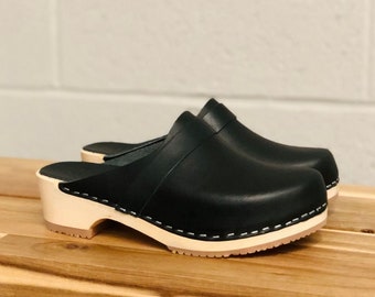 Swedish Clogs Sweden Elsa Classic Black Leather by Lotta from Stockholm / Wooden Clogs / Handmade / Mules / Low Heel / lottafromstockholm