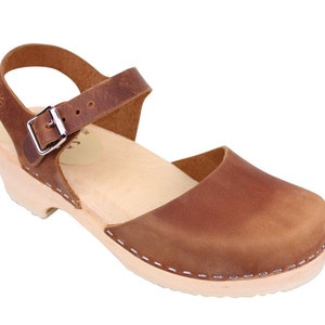 Swedish Clogs Low Wood Brown Oiled Nubuck Leather by Lotta from Stockholm / Wooden Clogs / Low Heel / Mary Jane Shoes / lottafromstockholm