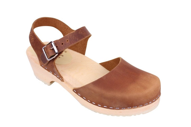 Swedish Clogs Low Wood Brown Oiled Nubuck Leather by Lotta from Stockholm / Wooden Clogs / Low Heel / Mary Jane Shoes / lottafromstockholm