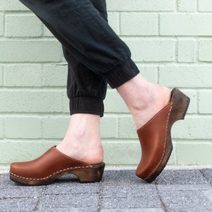 Swedish Clogs Classic Cinnamon Leather by Lotta from Stockholm / Wooden / Handmade / Mules / Low Heel / Sweden / lottafromstockholm