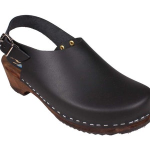 Slingback women's clogs black leather on brown wooden clogs base by Lotta from Stockholm