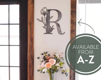 Decoración de pared con letras botánicas