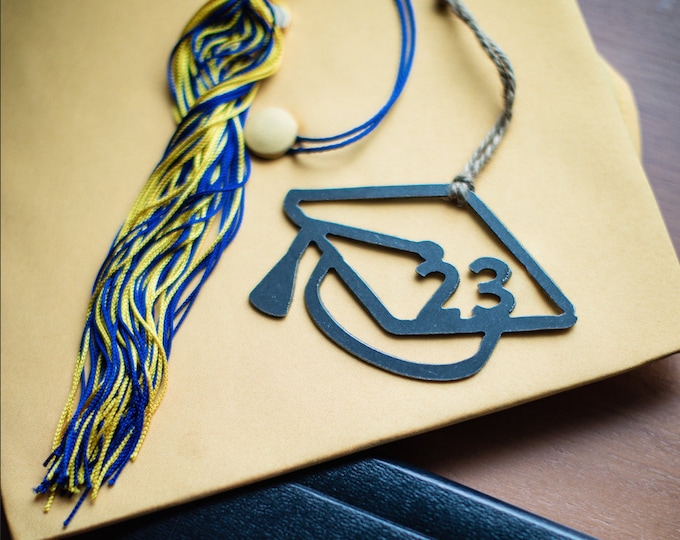 Graduation Gift for Grads Gifts for College Graduates 2023 High School Graduation Keepsake Graduation Cap Ornament for Milestone Celebration