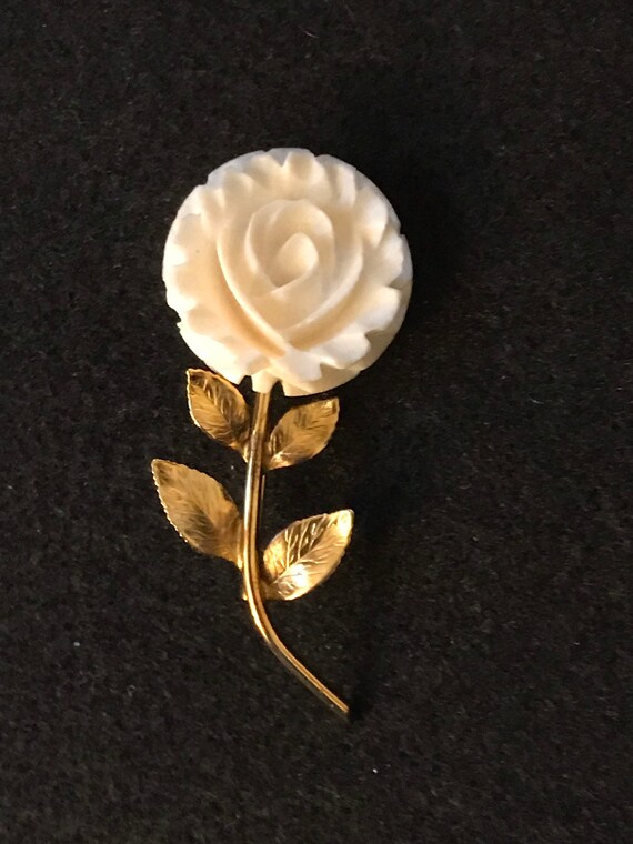 vintage flower brooch