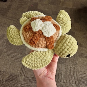 Crochet pancake turtle, crochet pancake, turtle plush, turtle stuffed animal, stuffed pancake, crochet plushie, pancake lovers