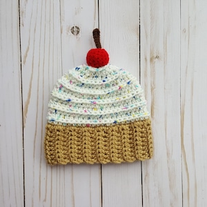 Crochet Newborn Cupcake hat, cupcake outift, baby cupcake costume, baby cupcake outift, newborn cupcake costume, sweet treat baby hat