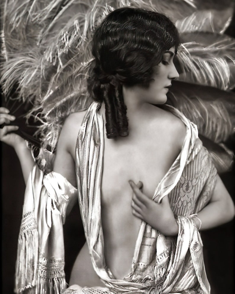 Roaring 20's ziegfeld follies gloria swanson 8x10 risque image 0