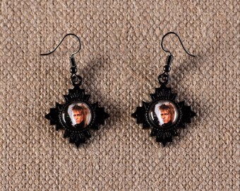 Boucles d'oreilles à l'effigie de Jareth, inspirées du labyrinthe