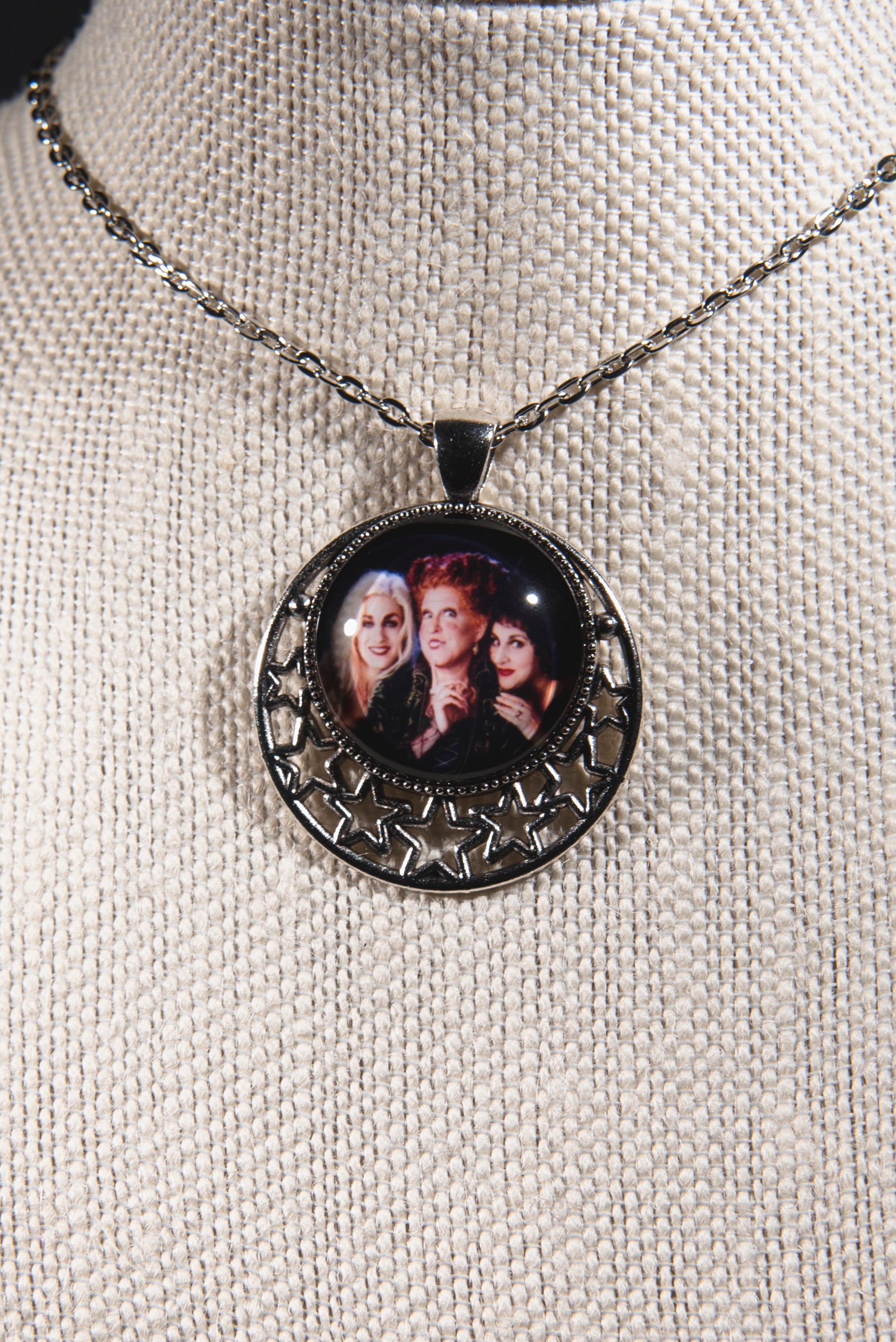 Hocus Pocus Inspired Halloween Witch Sisters Pendant Necklace - Etsy